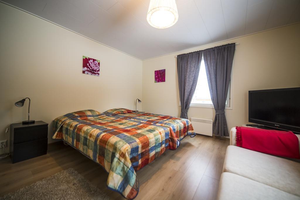 Kymppi Villa Rovaniemi Oda fotoğraf