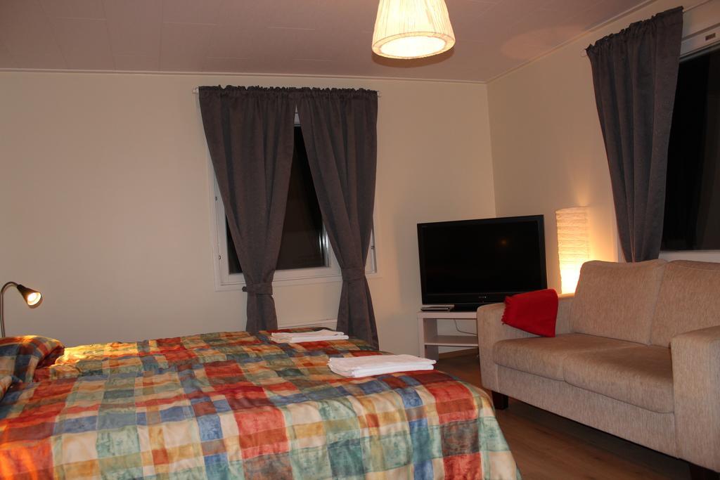 Kymppi Villa Rovaniemi Oda fotoğraf